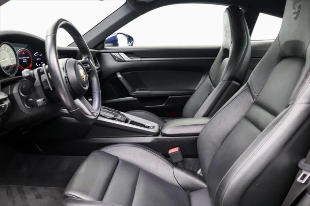 2020 Porsche 911 Carrera