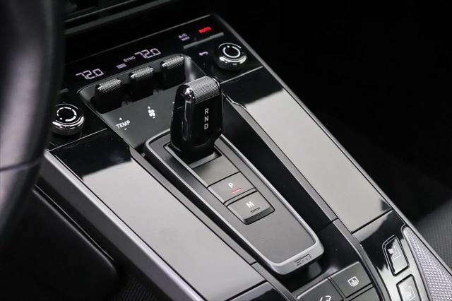 2020 Porsche 911 Carrera
