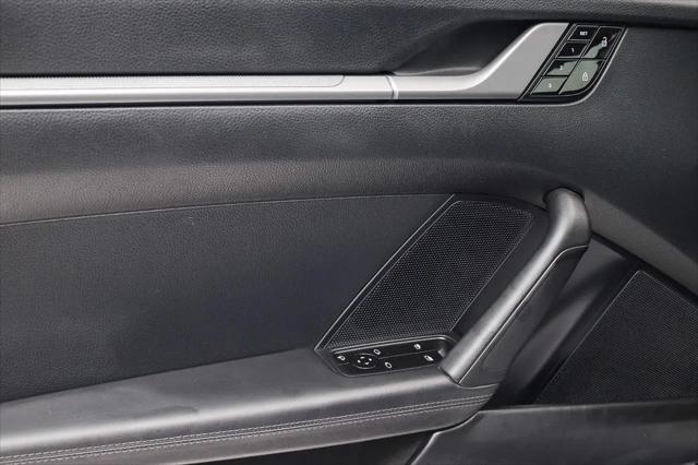 2020 Porsche 911 Carrera