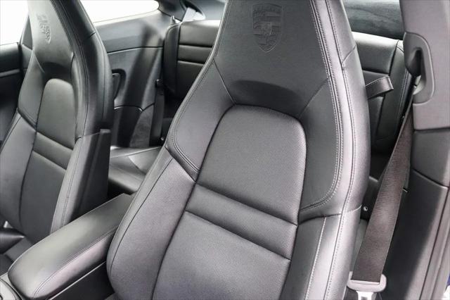 2020 Porsche 911 Carrera