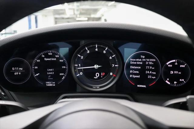 2020 Porsche 911 Carrera
