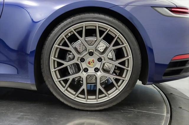 2020 Porsche 911 Carrera