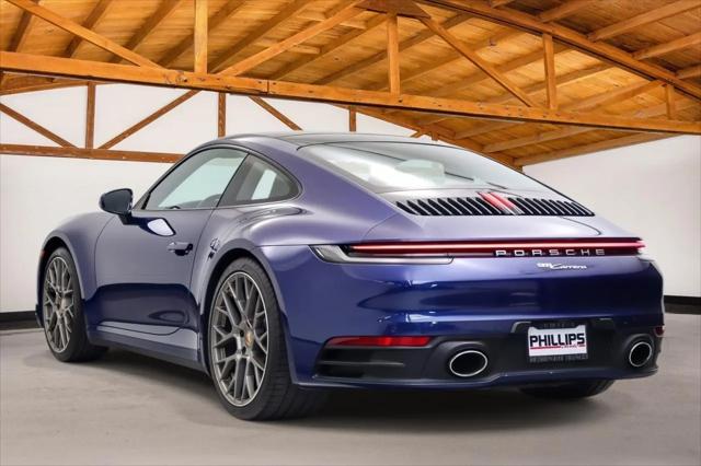 2020 Porsche 911 Carrera