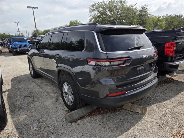 2022 Jeep Grand Cherokee L Laredo 4x2