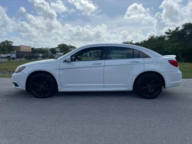 2014 Chrysler 200 Limited
