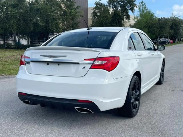2014 Chrysler 200 Limited