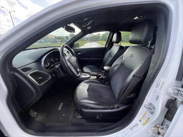 2014 Chrysler 200 Limited