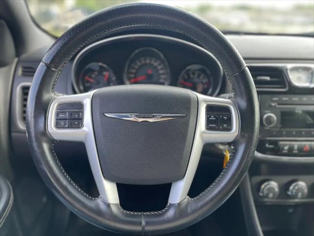 2014 Chrysler 200 Limited