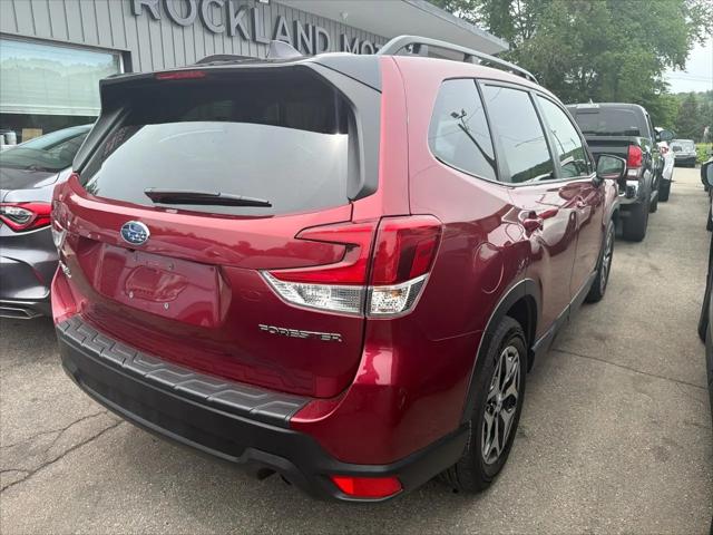 2024 Subaru Forester Premium