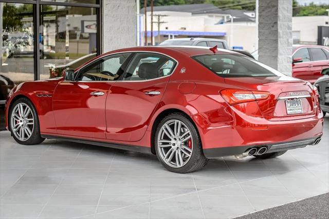 2015 Maserati Ghibli Standard