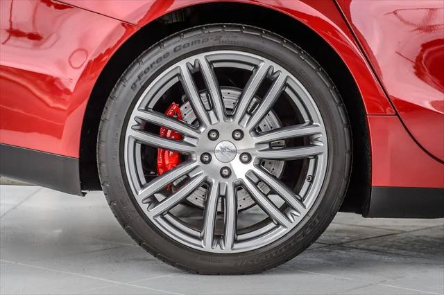 2015 Maserati Ghibli Standard