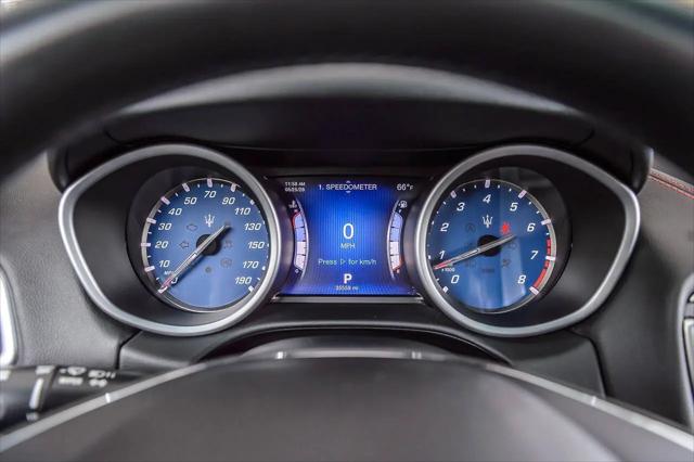 2015 Maserati Ghibli Standard