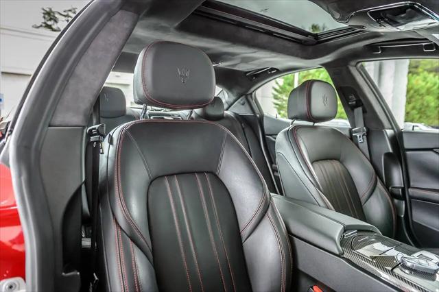 2015 Maserati Ghibli Standard