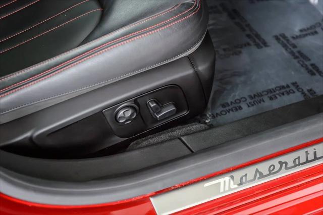 2015 Maserati Ghibli Standard