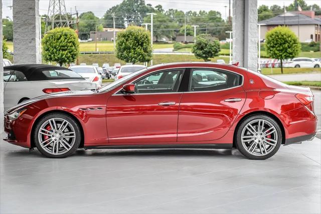 2015 Maserati Ghibli Standard