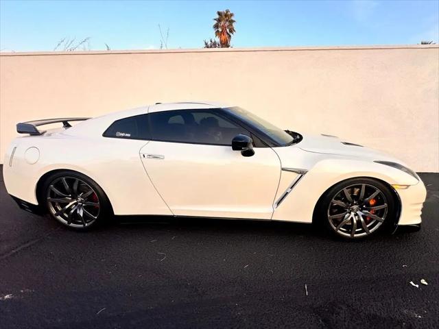 2015 Nissan GT-R Premium