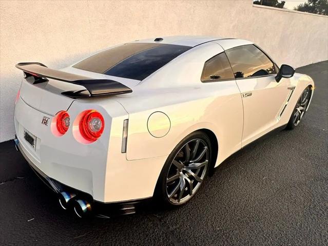 2015 Nissan GT-R Premium