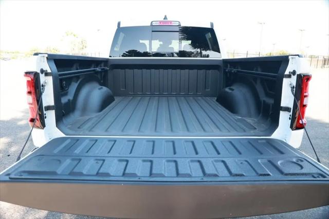 2026 Ram 1500 Express Crew Cab 4x2 57 Box