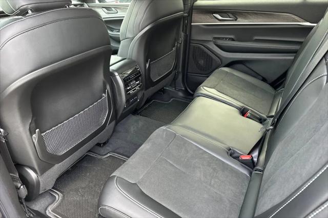 2026 Jeep Grand Cherokee L Altitude 4x4