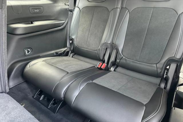2026 Jeep Grand Cherokee L Altitude 4x4