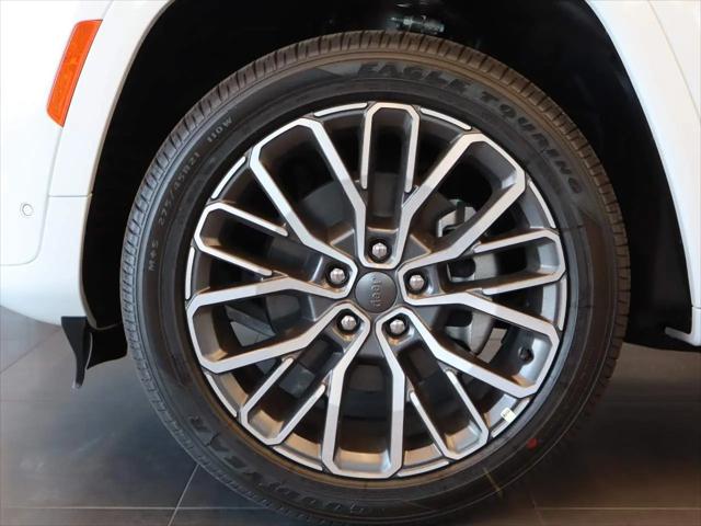 2026 Jeep Grand Cherokee L Summit 4x4