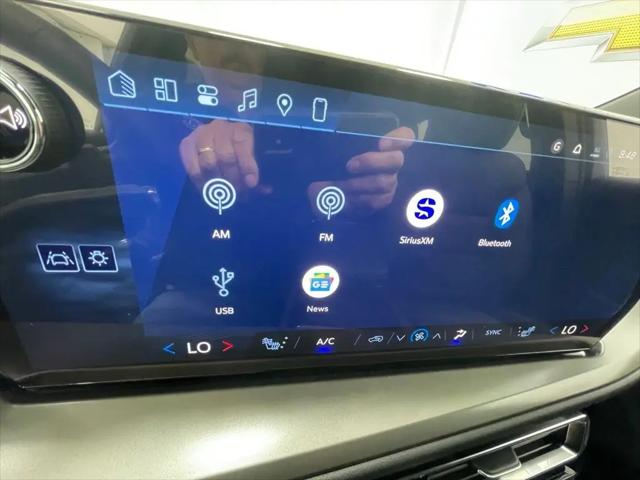2026 Chevrolet Traverse AWD LT