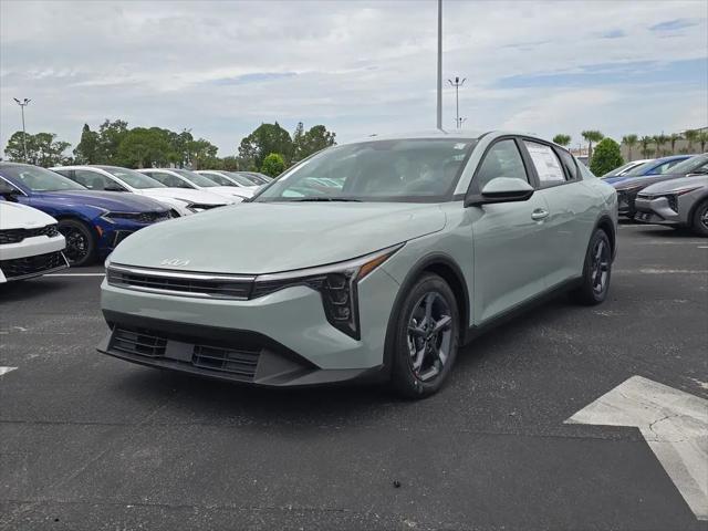 2026 Kia K4 LXS