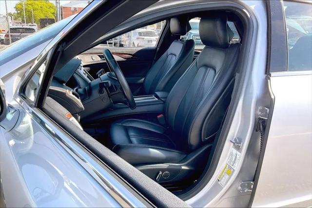 2017 Lincoln MKZ Select