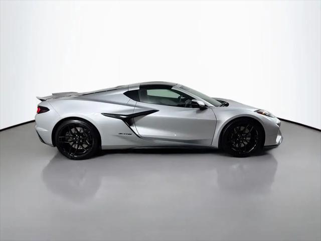 2026 Chevrolet Corvette Z06 Coupe, 2LZ, RWD