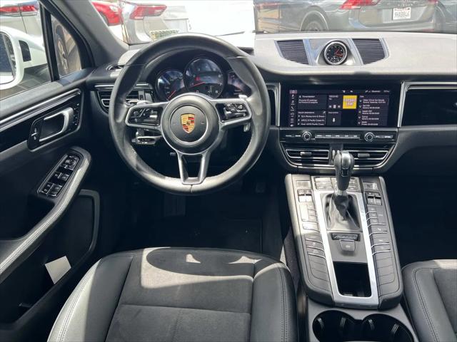 2021 Porsche Macan Macan