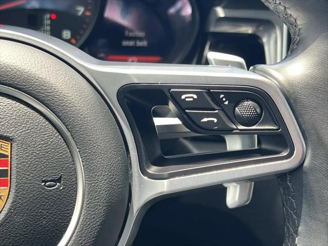 2021 Porsche Macan Macan