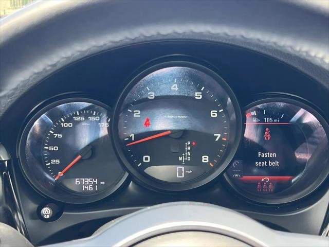 2021 Porsche Macan Macan