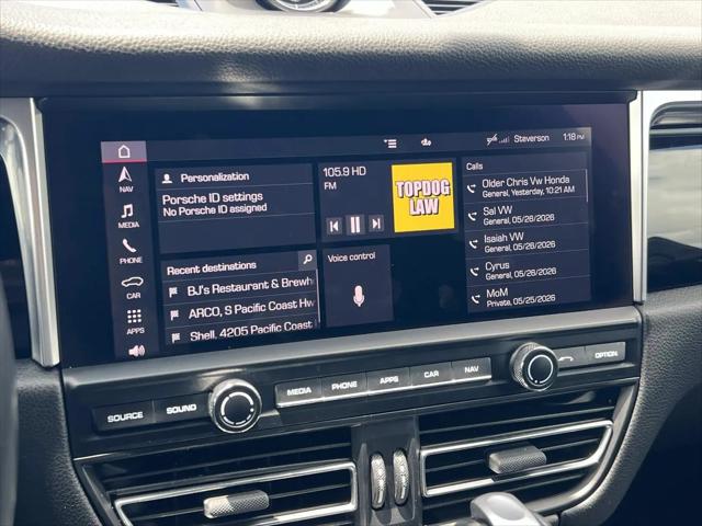 2021 Porsche Macan Macan