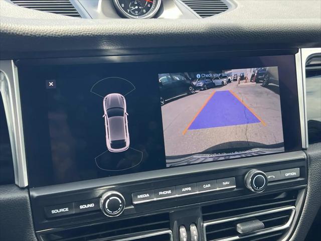 2021 Porsche Macan Macan