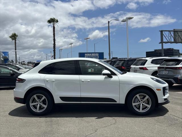 2021 Porsche Macan Macan
