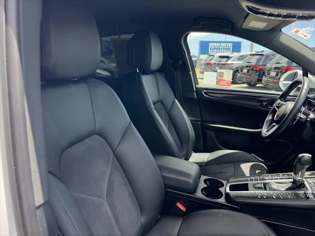 2021 Porsche Macan Macan