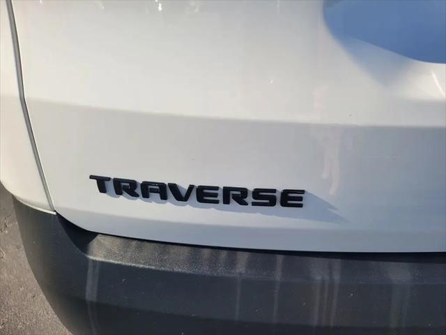 2023 Chevrolet Traverse FWD LT Cloth
