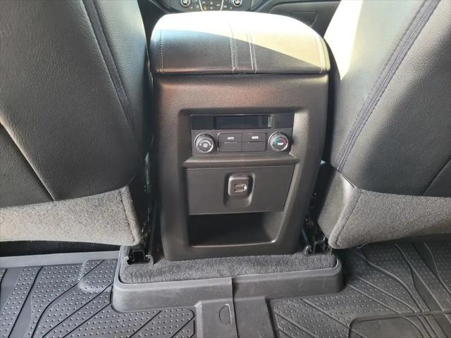 2023 Chevrolet Traverse FWD LT Cloth