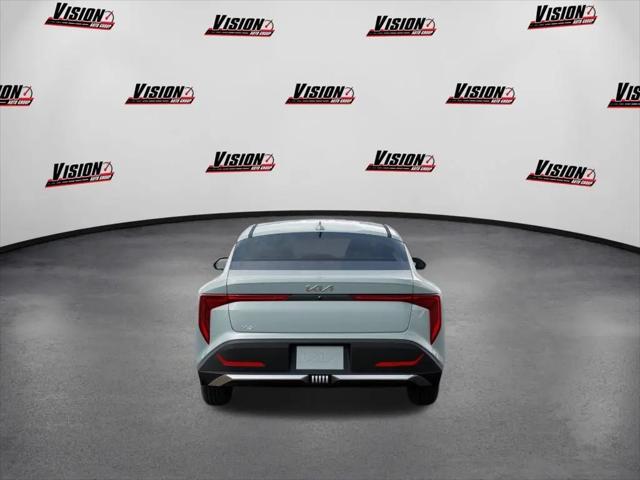 2026 Kia K4 LXS