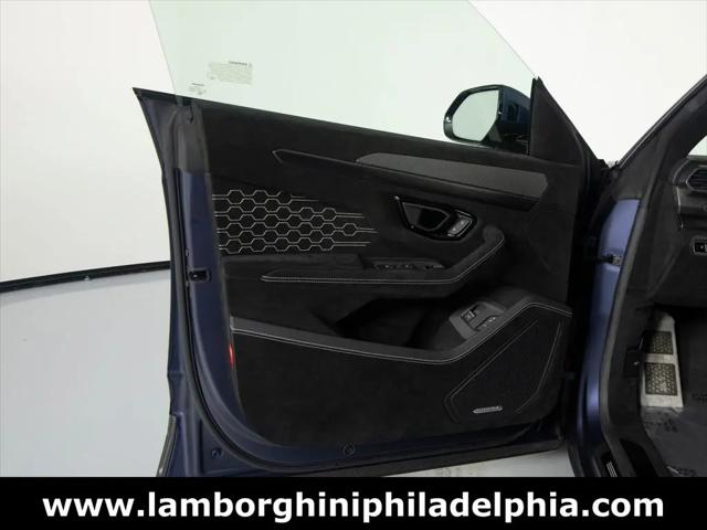 2023 Lamborghini Urus Performante
