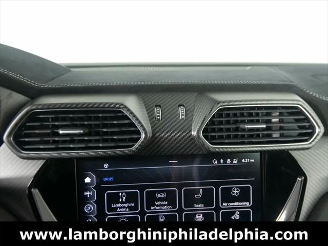 2023 Lamborghini Urus Performante