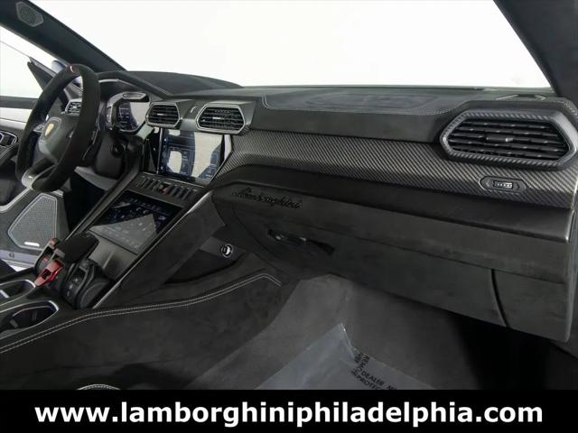 2023 Lamborghini Urus Performante