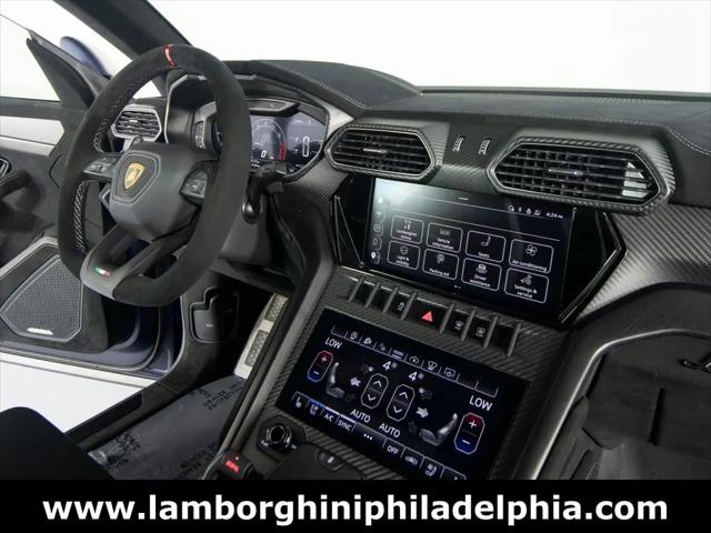 2023 Lamborghini Urus Performante