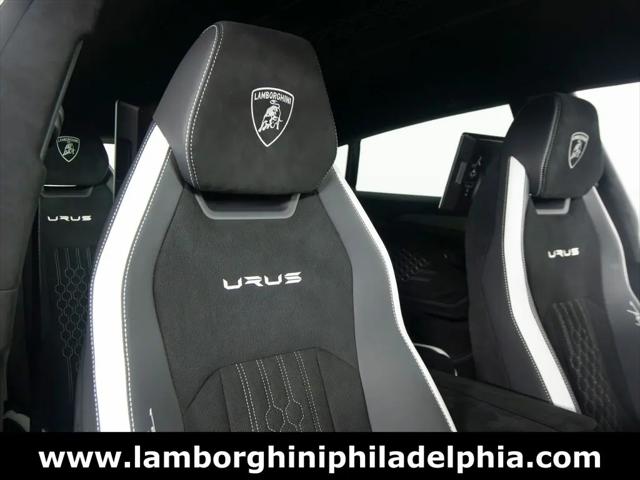 2023 Lamborghini Urus Performante
