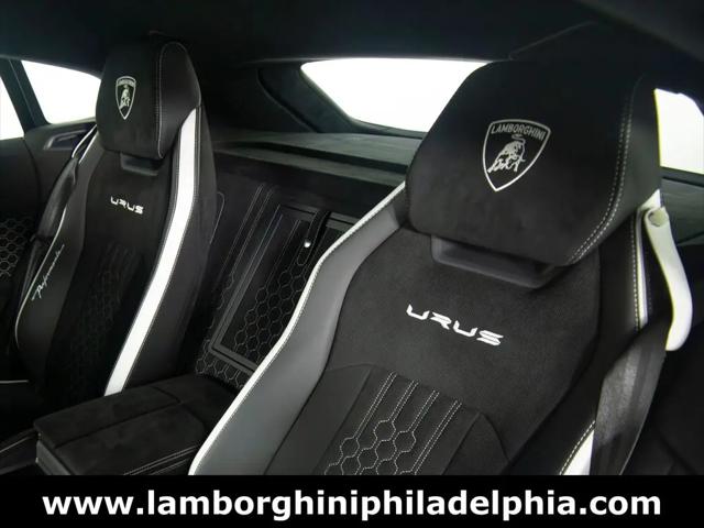 2023 Lamborghini Urus Performante