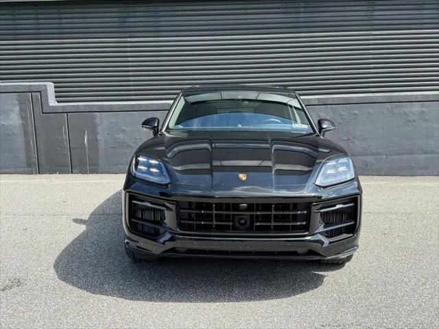 2025 Porsche Cayenne GTS