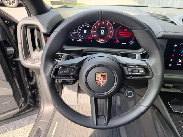 2025 Porsche Cayenne GTS