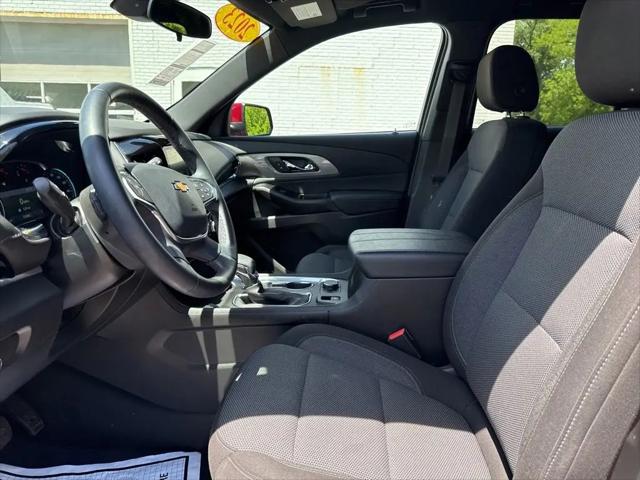 2023 Chevrolet Traverse AWD LT Cloth