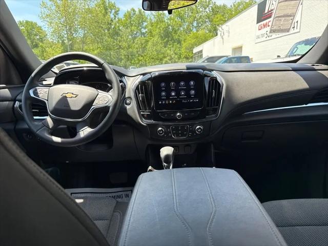 2023 Chevrolet Traverse AWD LT Cloth