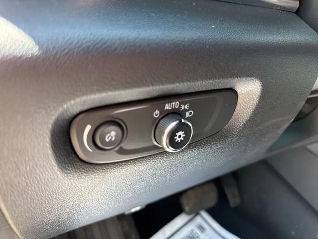 2023 Chevrolet Traverse AWD LT Cloth